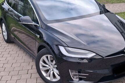 Tesla Model X 42.500 km 33.000 € Berlin 13349
