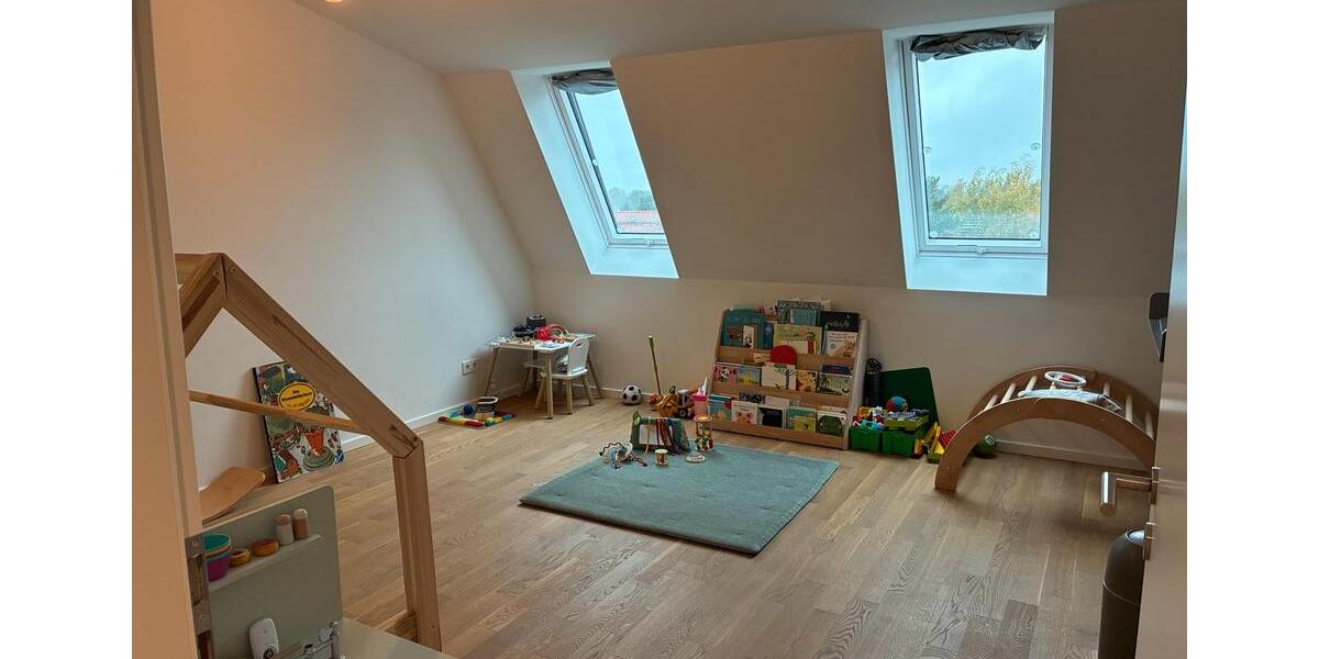 Neuwertige Wohnung für Familie oder WG mit Blick ins Grüne 4 zimmer