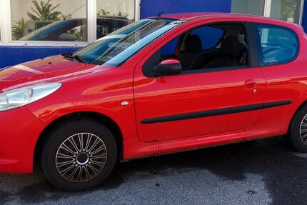 Peugeot 206 110.000 km 1.999 &euro; Berlin 13405