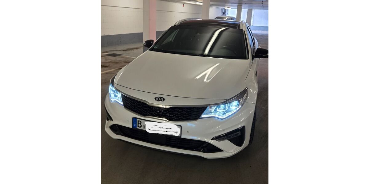 Kia Optima 124.600 km 14.900 &euro; Berlin 12489