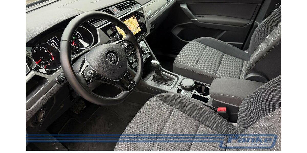 VW Touran Comfortl.DSG BT110 TSI*7Sitz*NAV*ACC*PDC* 40.678 km 22.990 &euro; Berlin 13187