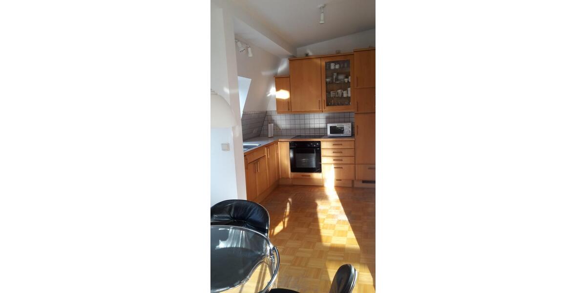 Dachgeschoßwohnung Berlin Lankwitz - 2.5 Zimmer, 85 m&sup2;, 994&euro; | Angebot:26351778
