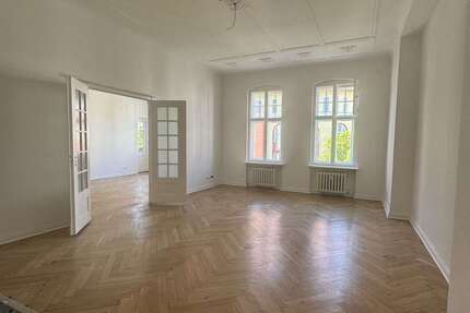Wohnung Berlin Charlottenburg-Wilmersdorf - 5 Zimmer, 185 m&sup2;, 2.293&euro; | Angebot:26312528