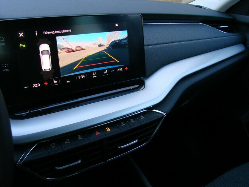 Skoda Octavia 2.0TDI Style ACC Columbus HeadUp AHK 48.103 km 27.480 € Falkensee 14612