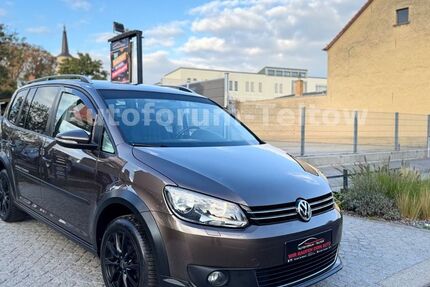 VW Touran 138.000 km 9.990 € Teltow 14513