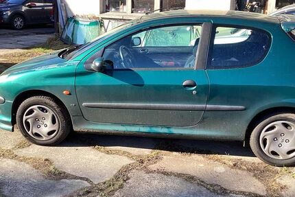 Peugeot 206 165.000 km 999 &euro; Potsdam 14469