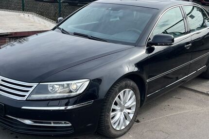 VW Phaeton 158.000 km 9.900 &euro; Berlin 13597