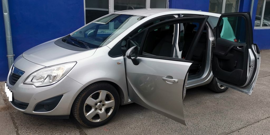 Opel Meriva 110.000 km 4.999 &euro; Berlin 13405