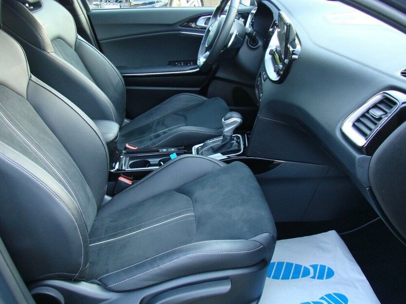 Kia ProCeed 1.5 T-GDi GT-line ACC Bi-LED Navi Kamera 31.539 km 25.980 € Falkensee 14612