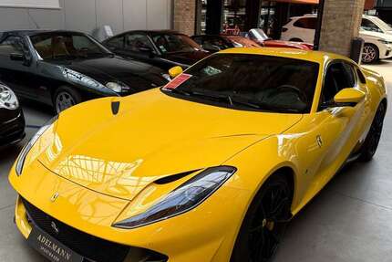 Ferrari 812 9.935 km 329.900 &euro; Berlin 10553