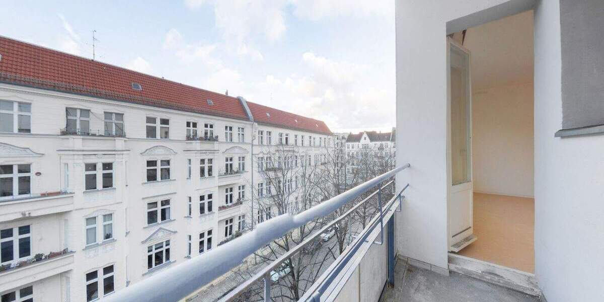 Charmantes 1-Zimmer-Apartment mit Balkon - Wohnen in bester Charlottenburger Lage 1 zimmer