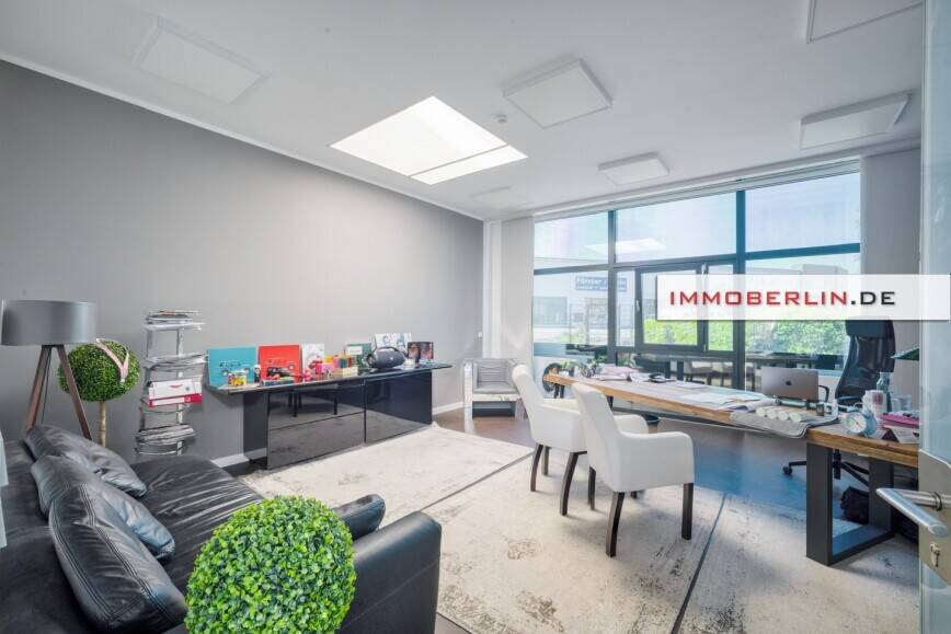 Gewerbeobjekt Ludwigsfelde Löwenbruch - 1 Zimmer, 839 m&sup2;, 1.570.000&euro; | Angebot:26824830