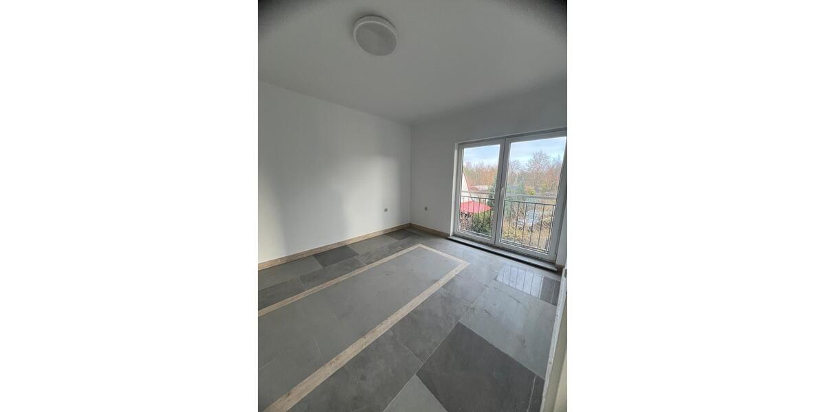 Villa Groß Kreutz (Havel) - 8 Zimmer, 240 m&sup2;, 680.000&euro; | Angebot:26143777