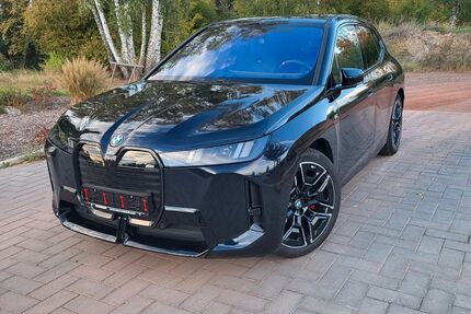 BMW iX 4.500 km 89.690 &euro; Falkensee 14612