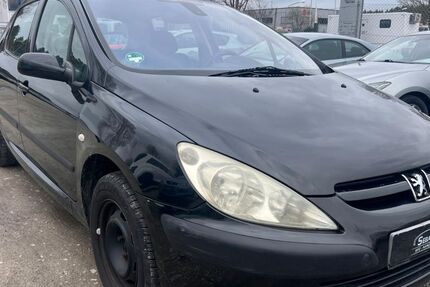 Peugeot 307 207.000 km 750 &euro; Neuseddin bei Berlin 14554