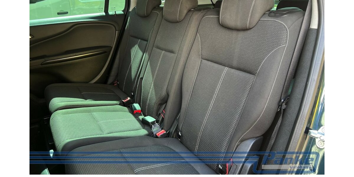 Opel Zafira Innovation*7-Sitz*R-Cam*Lkrhg*SHZ*Navi* 149.980 km 12.480 &euro; Berlin 13187