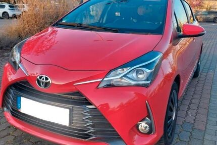 Toyota Yaris 52.100 km 10.600 &euro; Berlin 10119