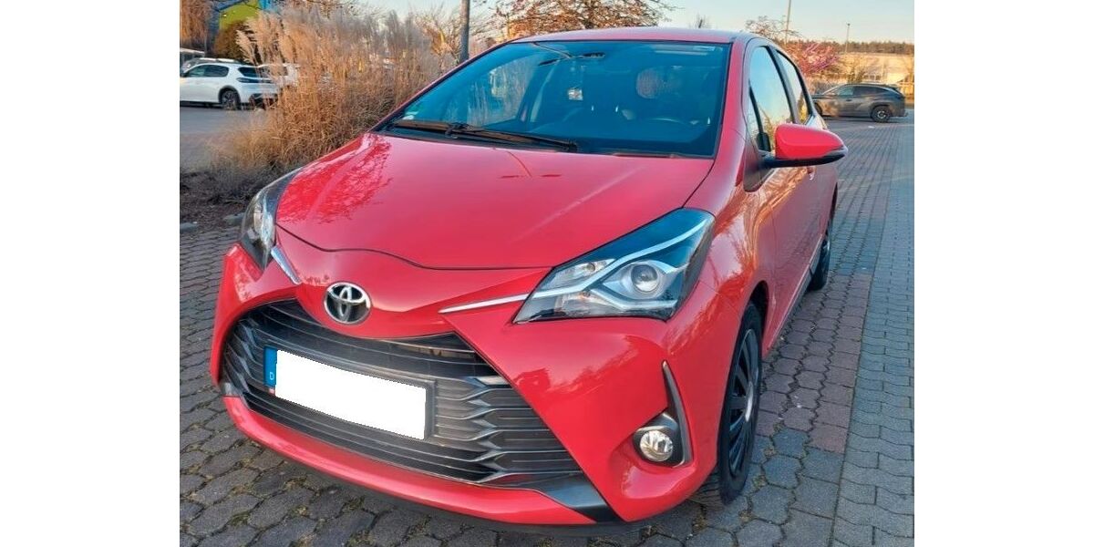 Toyota Yaris 52.100 km 10.600 &euro; Berlin 10119