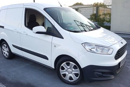 Ford Transit Courier 80.900 km 9.800 &euro; Berlin 13581