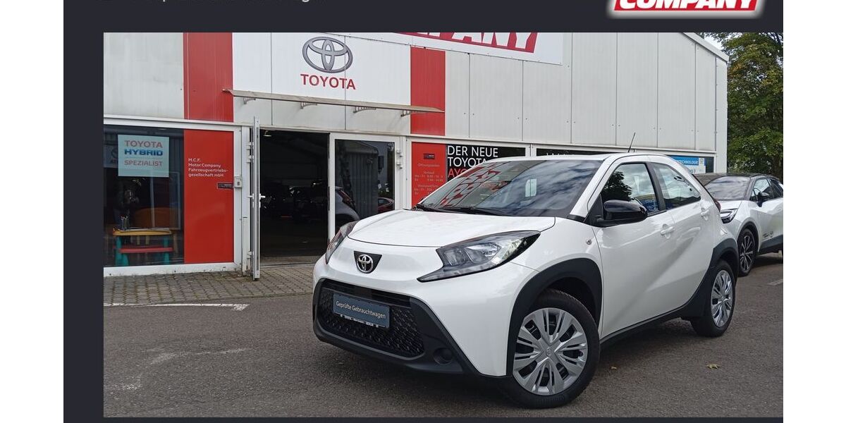 Toyota Aygo (X) 10.100 km 15.250 &euro; Berlin 13403