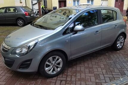 Opel Corsa 152.892 km 3.250 &euro; Potsdam 14471
