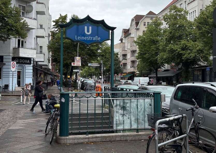 Einzelhandel in Berlin 2.950 € 144 m²