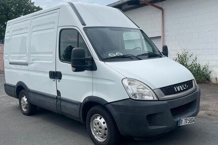 IVECO Andere 172.000 km 3.700 &euro; Berlin 13347