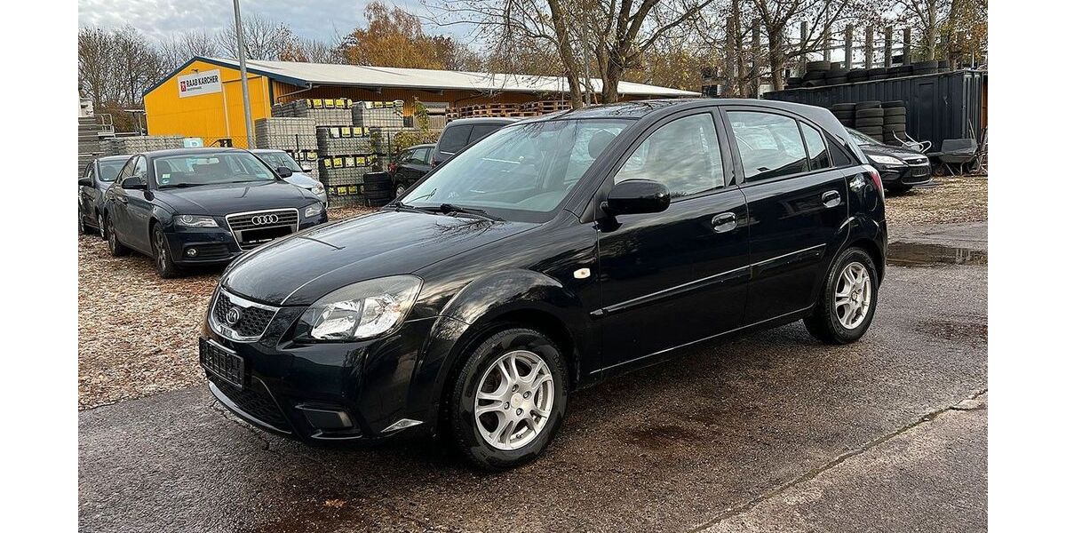 Kia Rio 115.000 km 1.999 &euro; Berlin-Pankow 13127