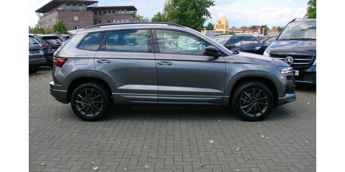 Skoda Karoq 1.5TSI Sportline ACC Kamera LED 45.047 km 27.980 &euro; Falkensee 14612