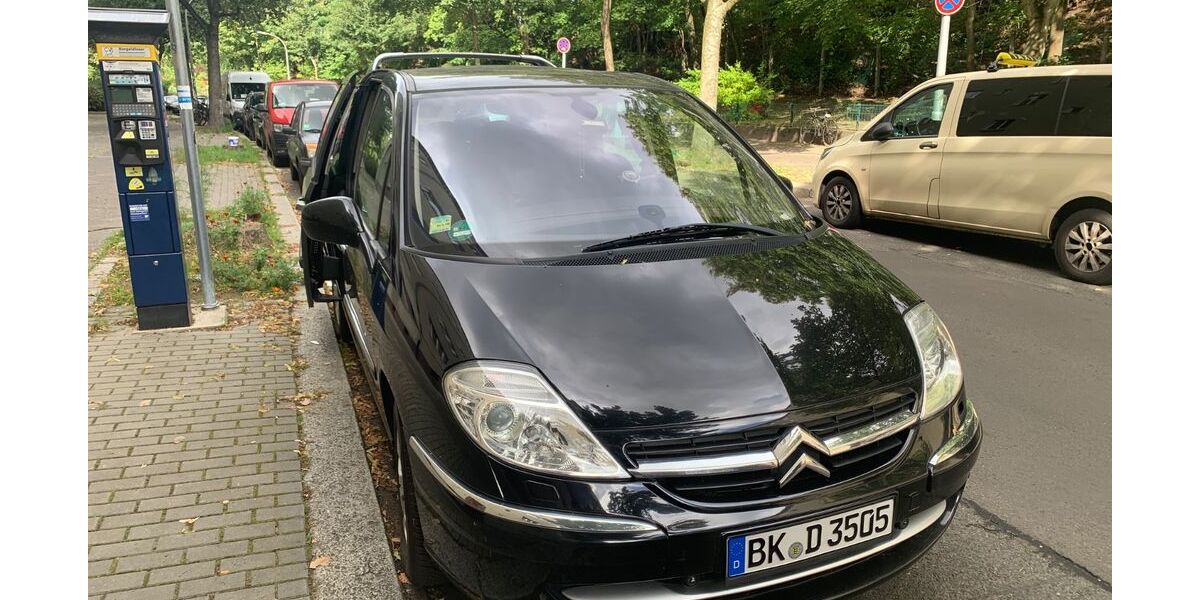 Citroen C8 240.000 km 2.500 € Berlin 13359
