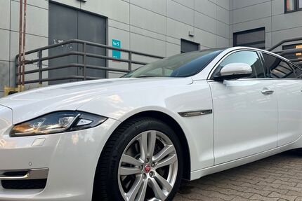 Jaguar XJ 104.850 km 24.980 &euro; Berlin 13353