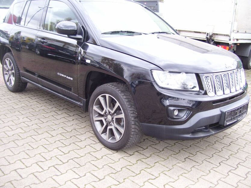 Jeep Compass 144.000 km 10.900 € Berlin 12277