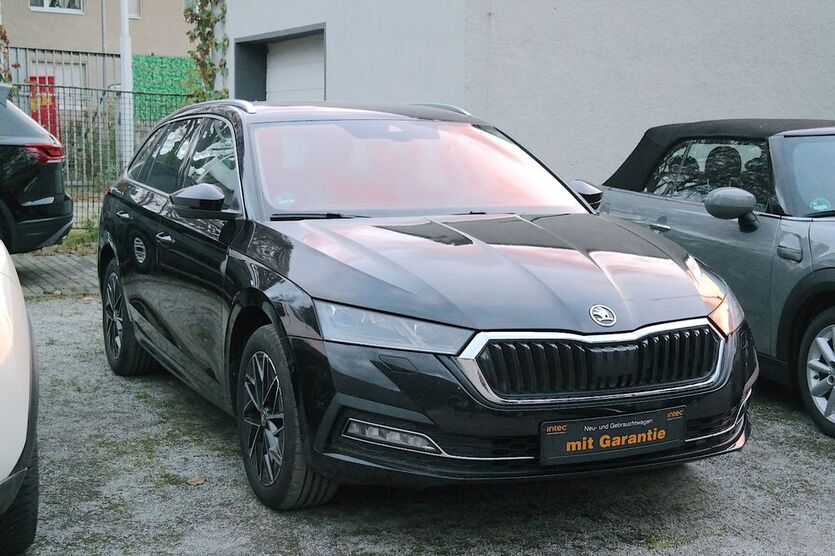 Skoda Octavia 25.000 km 22.900 € Berlin 12683