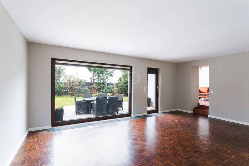 Umfassend renoviertes Architektenhaus - wird höchsten Anforderungen gerecht - moderner Stil mit einem Hauch alten Flair