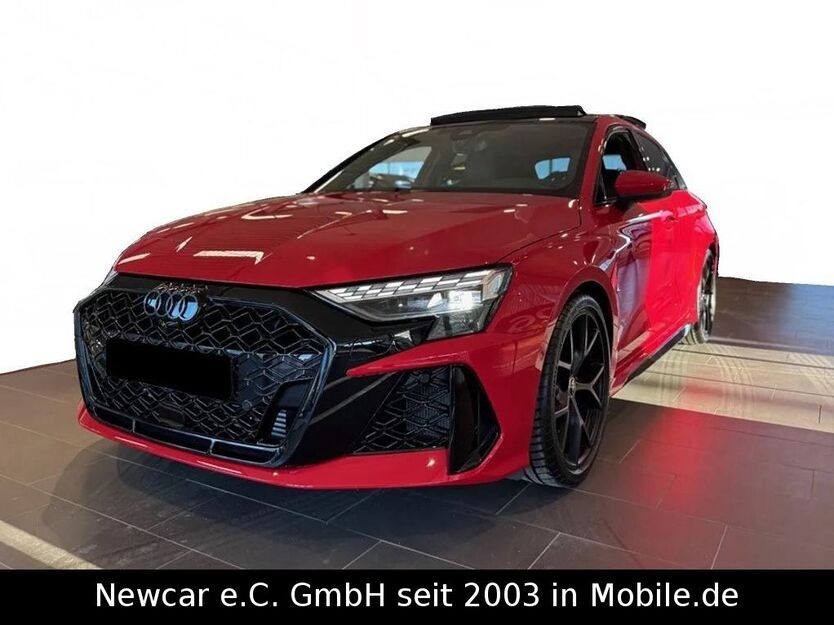 Audi RS3 2.000 km 67.350 € Berlin 14052