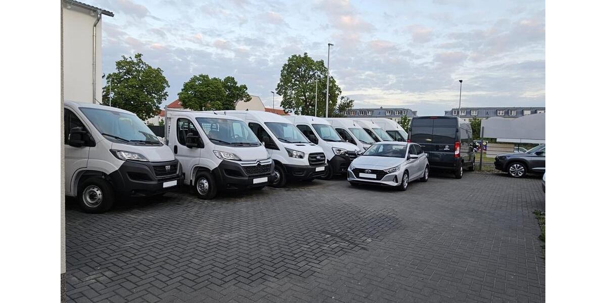 Gewerbefläche mit Büro zimmer