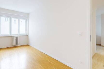 Modern saniert, klassisch geschnitten: 4-Zimmer-Wohnung mit Parkett 4 zimmer