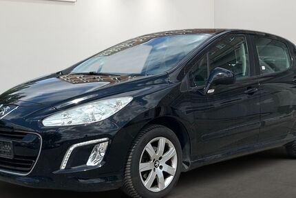 Peugeot 308 92.455 km 3.499 &euro; Berlin 12681