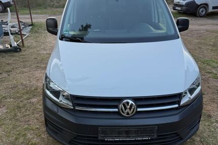 VW Caddy 215.000 km 8.999 &euro; Dahlewitz 15827