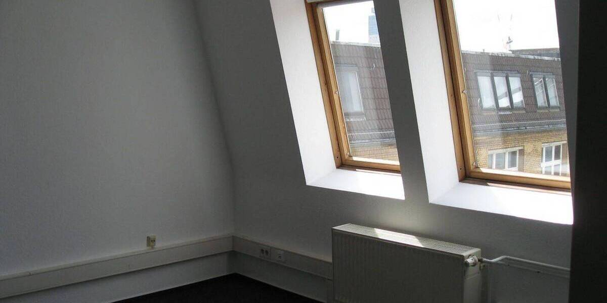 Gewerbeobjekt Berlin Prenzlauer Berg - 2 Zimmer, 95 m&sup2;, 1.900&euro; | Angebot:25663748