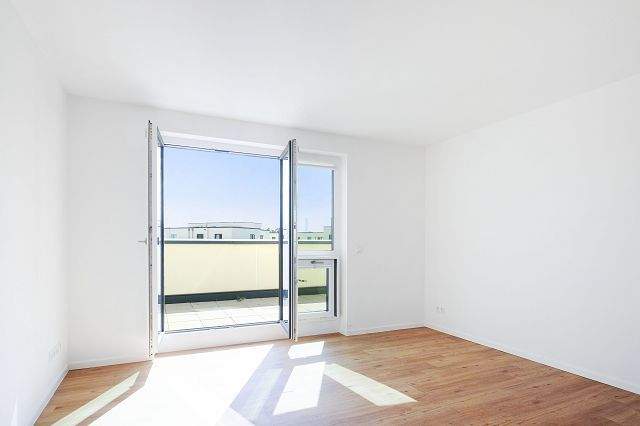 Etagenwohnung Berlin Siemensstadt - 2 Zimmer, 77 m&sup2;, 1.376&euro; | Angebot:25803169