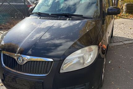 Skoda Roomster 128.000 km 2.980 € Berlin 12109