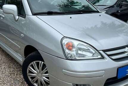 Suzuki Liana