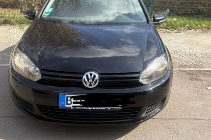 VW Golf 124.117 km 2.990 &euro; Berlin 12053