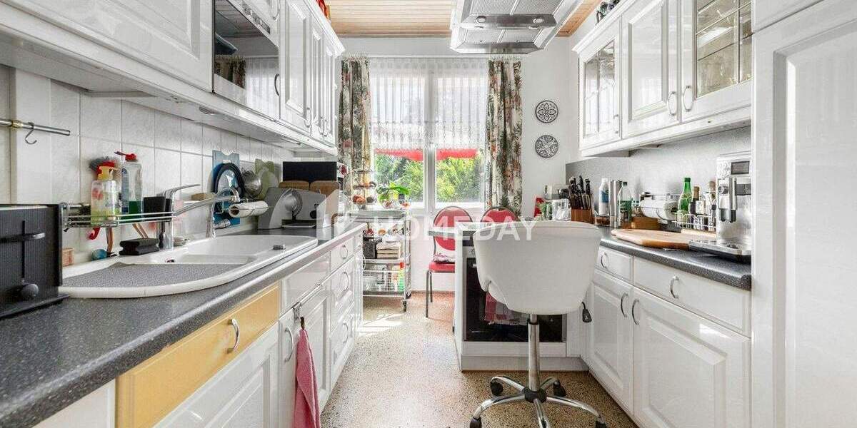 Attraktive DHH mit Pool, Terrasse, Garage & Gartenidyll in Babelsberg Nord - Verkauf mit Rückmiete 3 zimmer