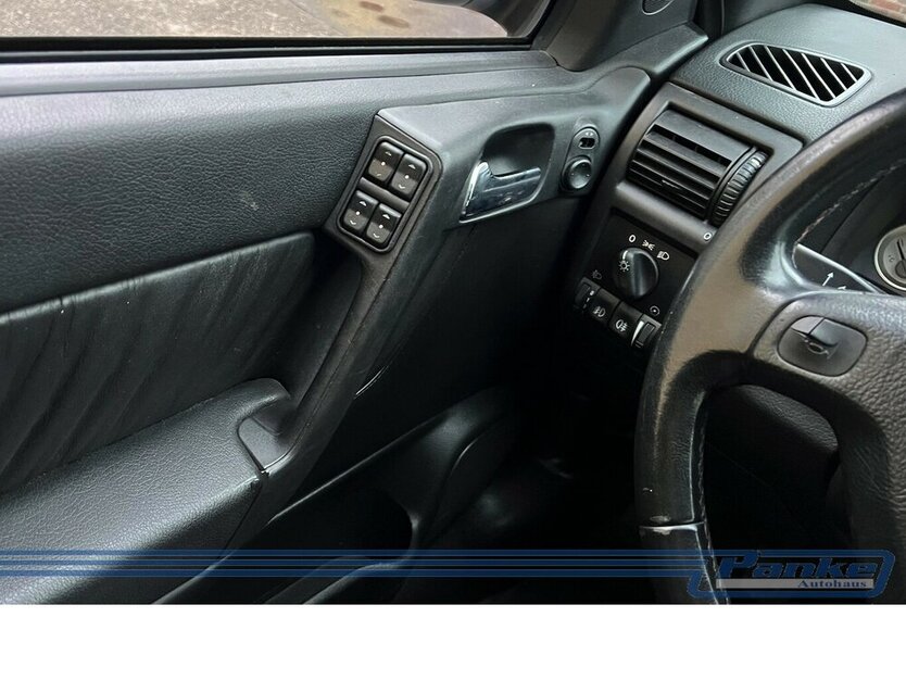 Astra G Cabrio 2.2 16V*Leder*SHZ*Klima*USB*
