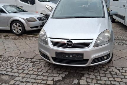 Opel Zafira 133.000 km 3.900 &euro; Berlin 12105