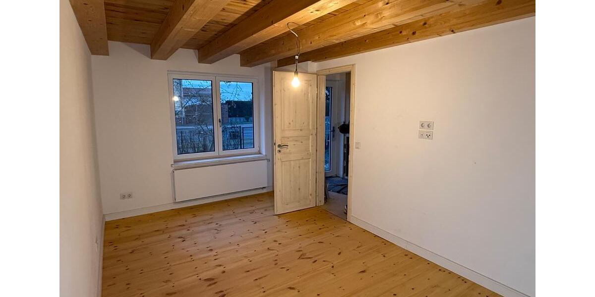 Erstbezug nach Kernsanierung zu vermieten 6 zimmer