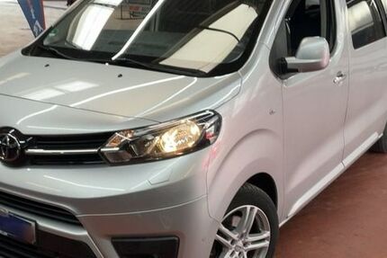 Toyota Proace (Verso) 149.841 km 22.980 &euro; Potsdam-Drewitz 14480