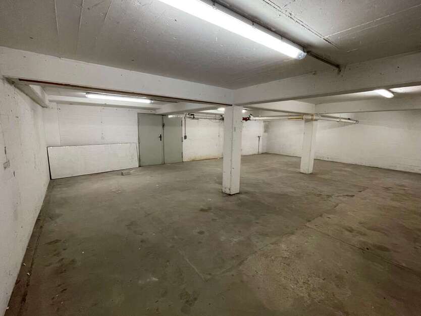 Halle in Berlin 800 € 88 m²